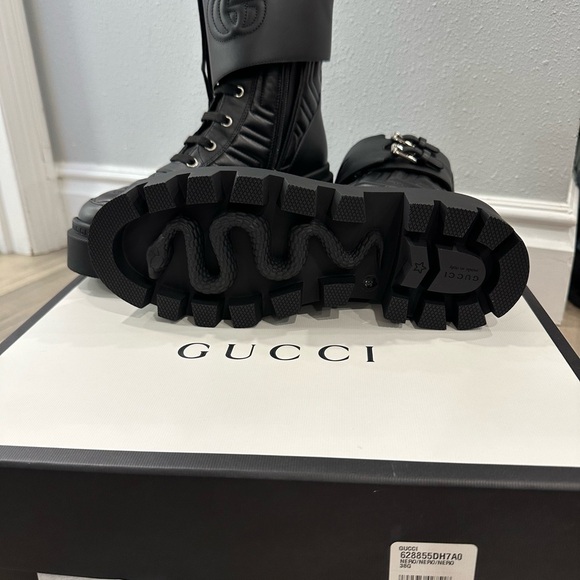 Brand new authentic logo combat boots - Picture 5 of 5